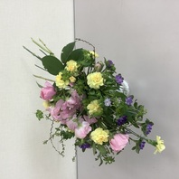 春の花アレンジメント