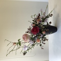 春の花ブーケとアレンジメント