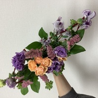 春の花ブーケとアレンジメント