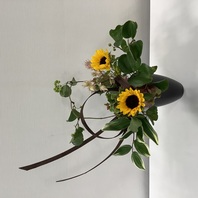サンキライを使った夏のアレンジメント