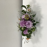 サンキライを使った夏のアレンジメント